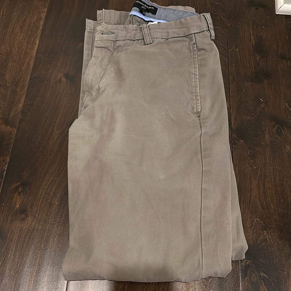 Men’s chino pants 30x32